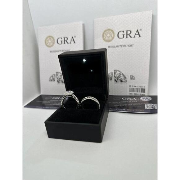 Moissanite Engagement Ring Oval Cut GRA Certified Wedding Brilliant 18K Size 5.5 - Picture 10 of 15